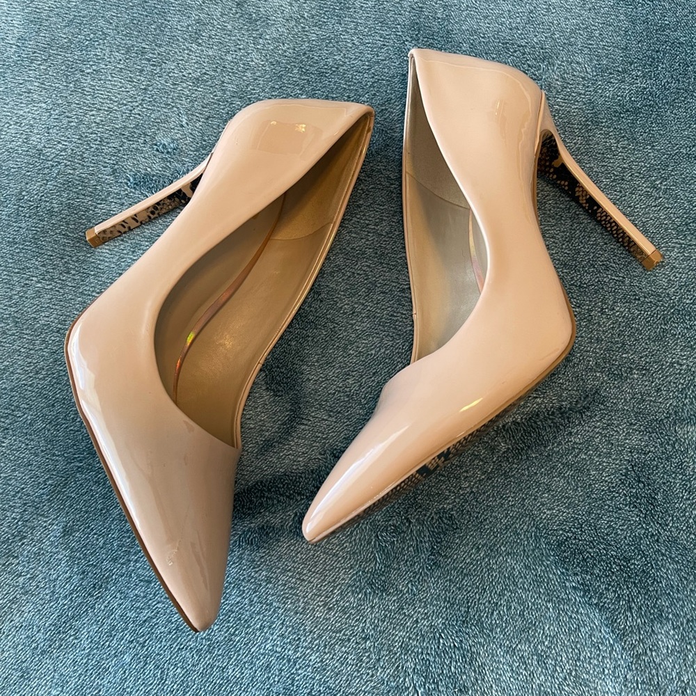 Mix No. 6 Women’s Danyah Pointed Toe Pumps Size 9 Patent Nude